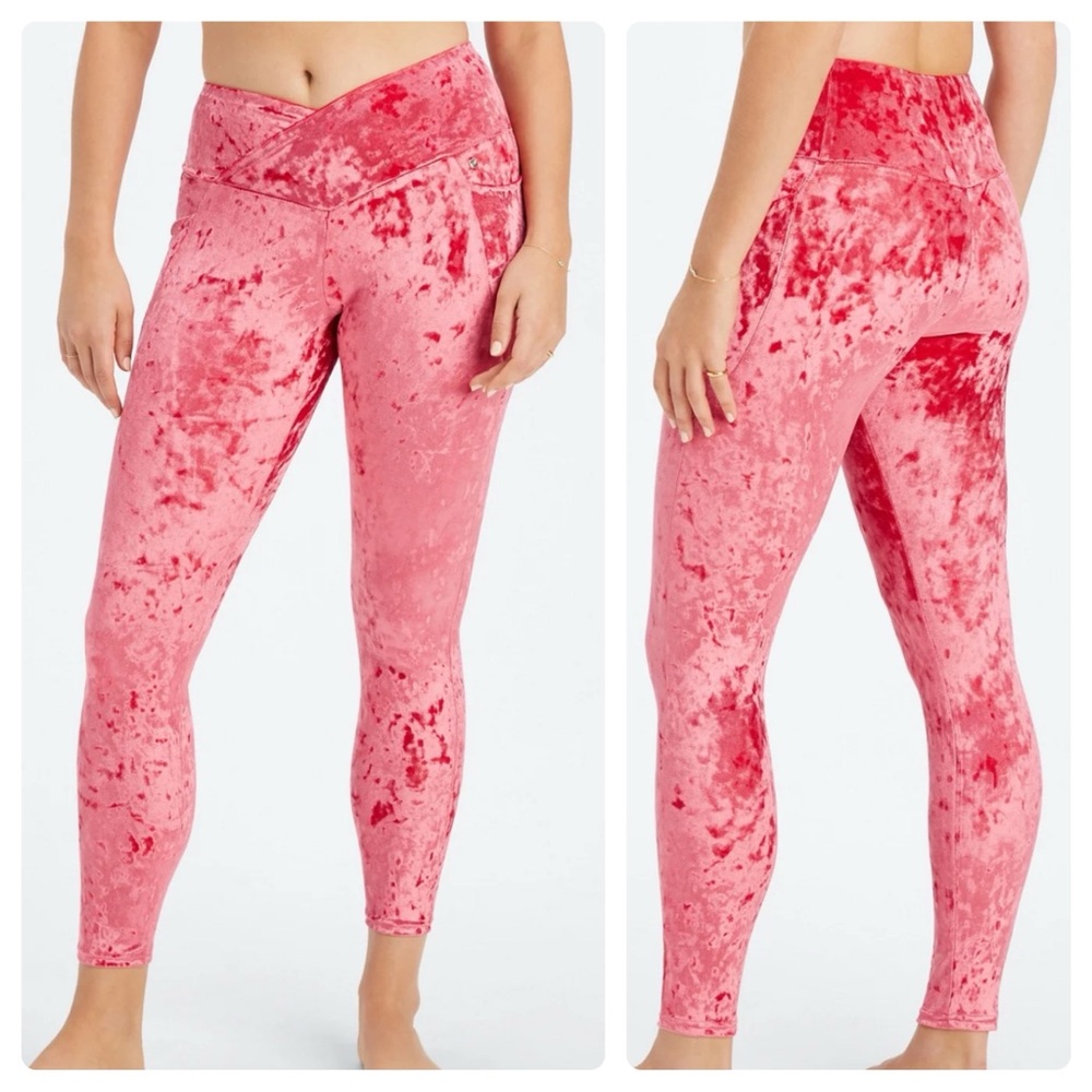 NEW Fabletics x VH Crushed Velour Crossover Legging Strawberry Red Medium Short